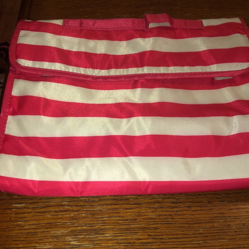 Bath and body works makeup case